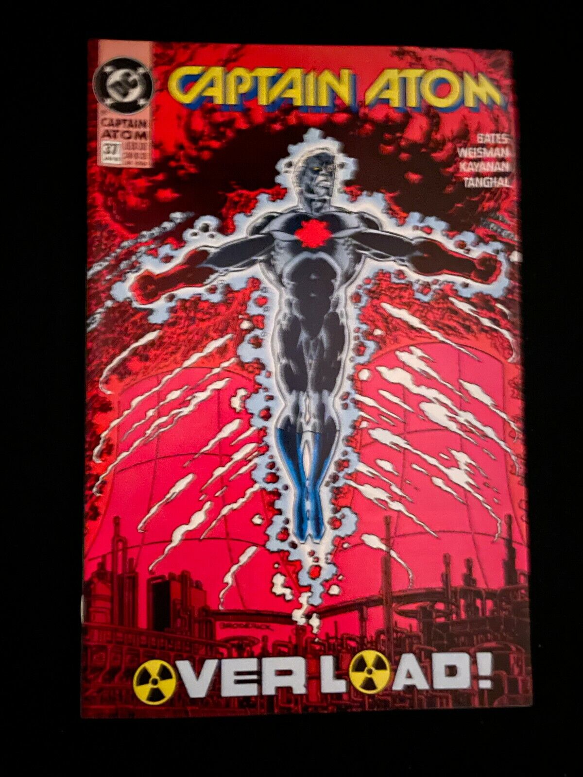 Captain Atom #37 Jan 1990