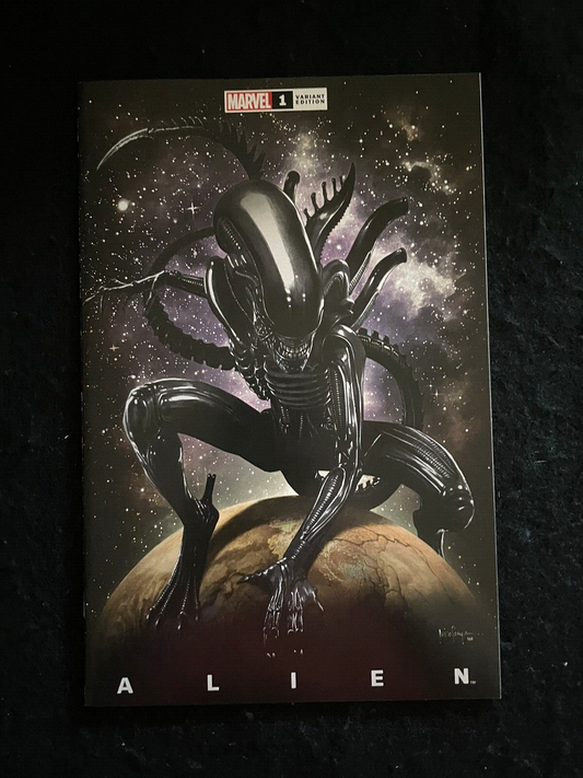 Alien #1 Mico Suayan Exclusive Trade Variant (2021) Marvel Comics